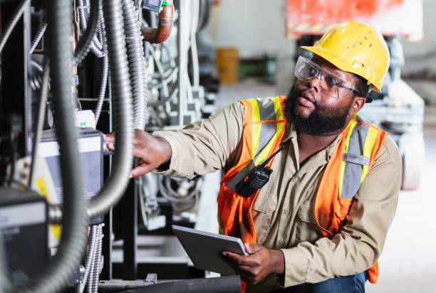 Best Electrical Installation Contractor  in Lakehills, TX