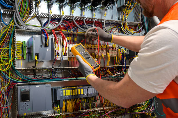 Best Electrical Installation Contractor  in Lakehills, TX